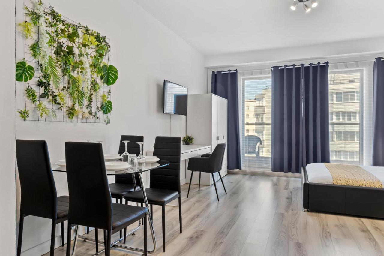 Aquarius: Upscale Flat In The Heart Of Bucharest! *
